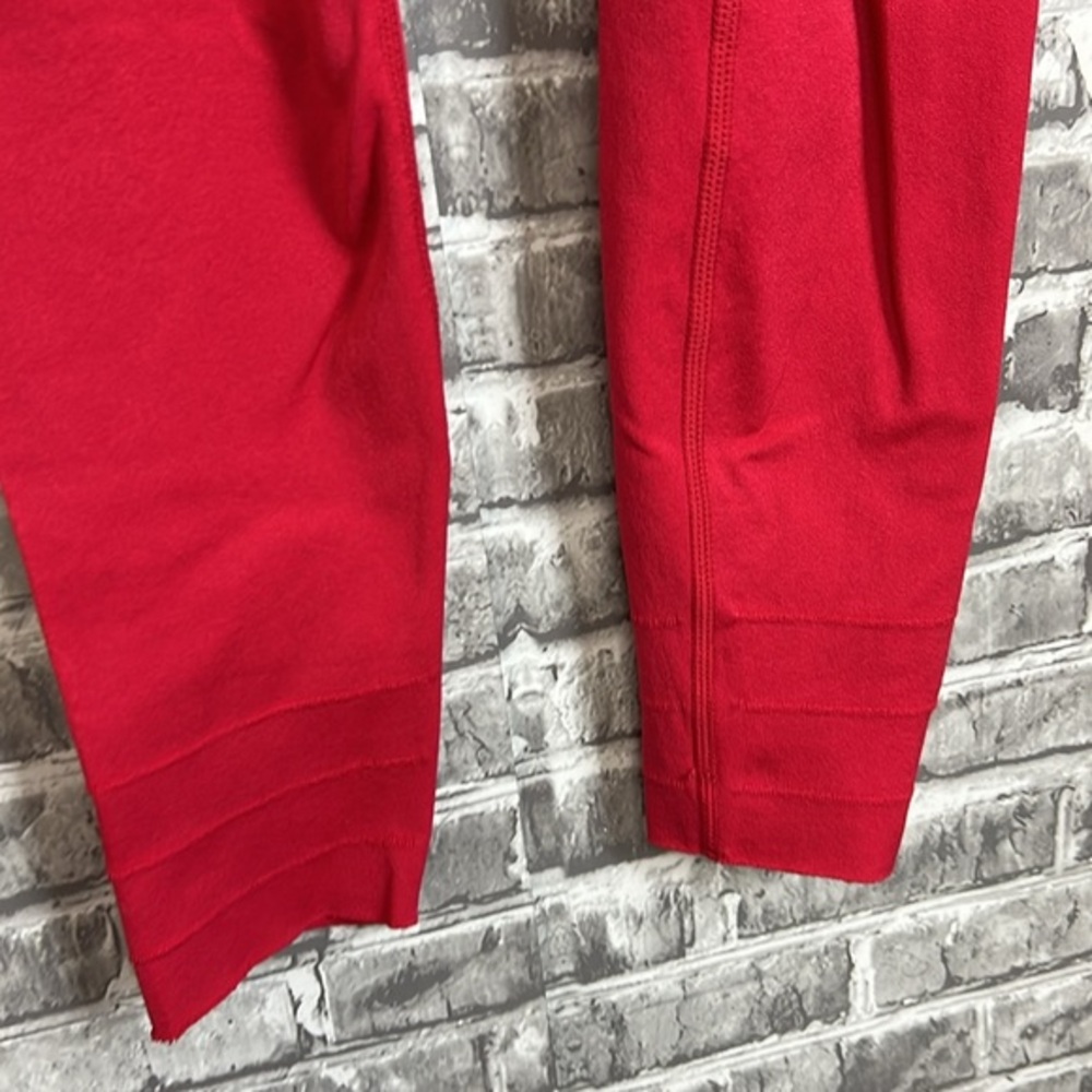 Fabletics - Picture 3 of 5